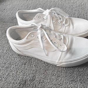 Women’s VANS White size 8.5